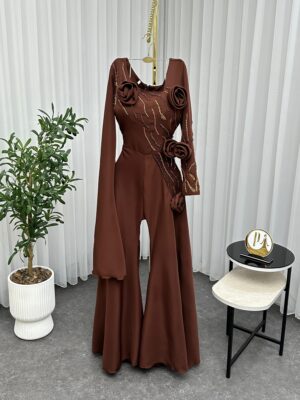 فستان سهرة كريب بتطريز فاخر