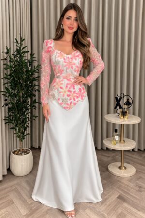 فستان سهرة فاخر بتطريز زهري