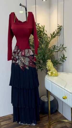 فستان سهرة فاخر بتطريز شك