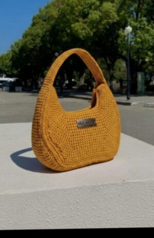 حقيبة الربيع الأصفر