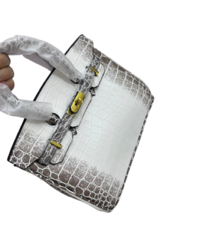 شنطة هرمز فاخرة بتصميم جلد انيق