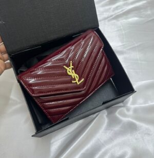 شنطة سان لوران فاخرة