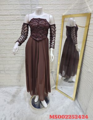 فستان كلاسيك أنيق بتصميم راق