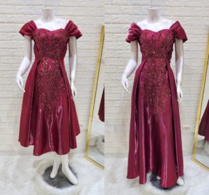 فستان سهرة خمري فاخر - قصة أنثوية بإطلالة راقية