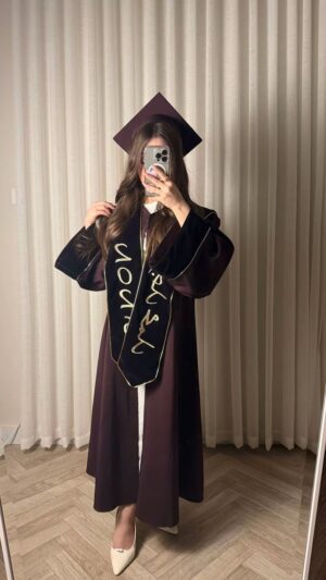 عباية تخرج فاخرة بتصميم ملكي - صنعت لتُخلد لحظتك