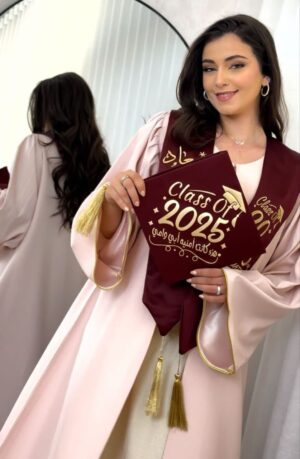عباية تخرج - هذا يومك اللي تستاهلين فية تكونين مختلفة🎓