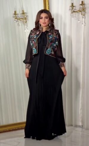 فستان سهرة فاخر مع جاكيت مطرز - إطلالة ملكية