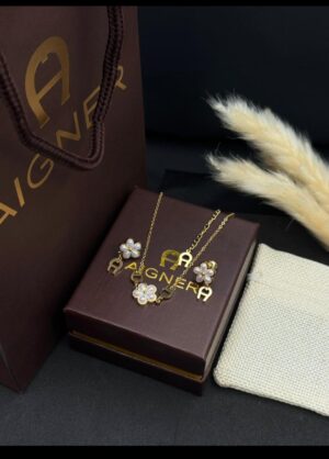 اطقم إكسسورات أنيق مع بوكس فاخر - هدية جاهزة